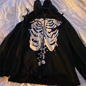 urban outfitters skeleton zip up